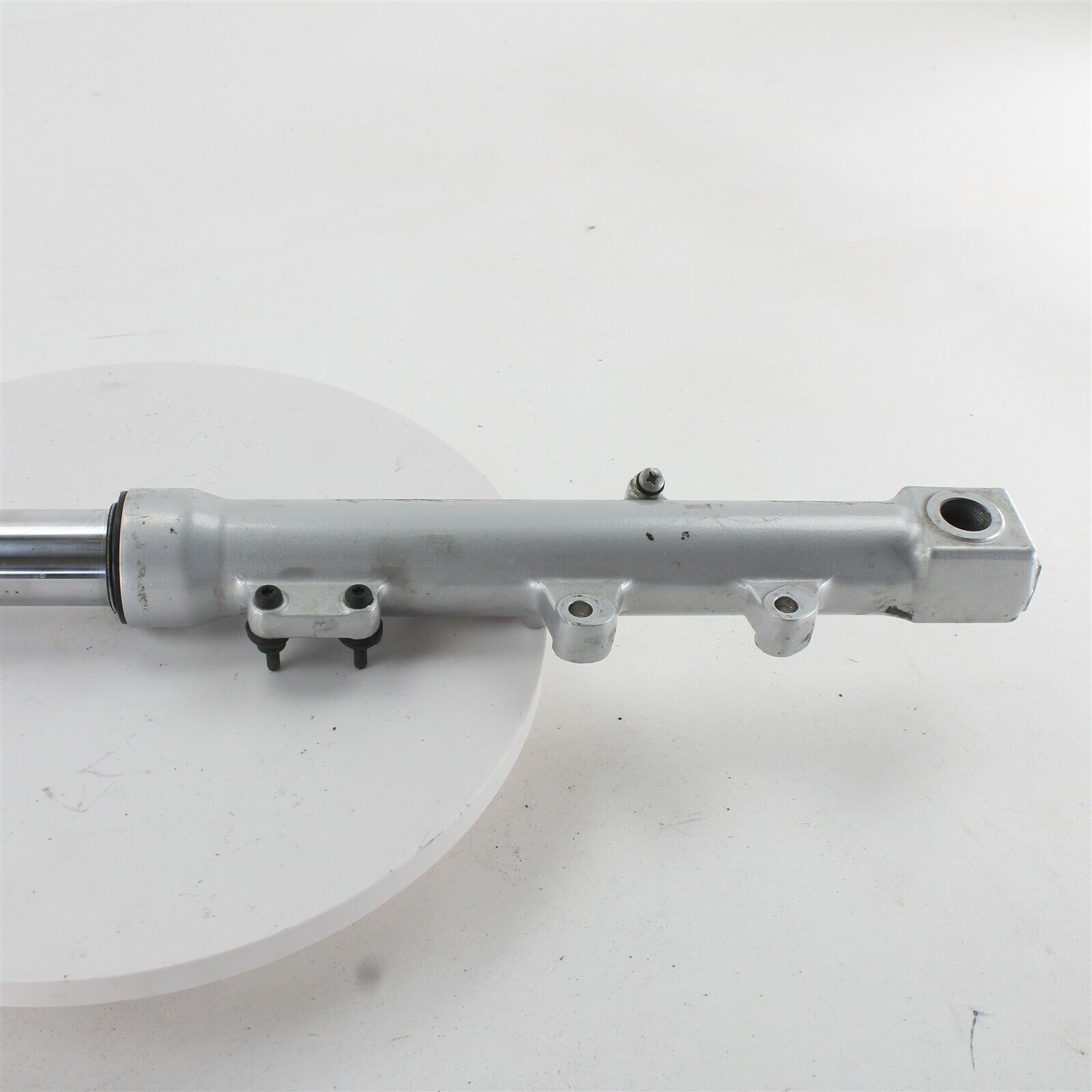 02-04 Triumph Sprint RS ST Front Right fork Stanchion Assy suspension T2042757