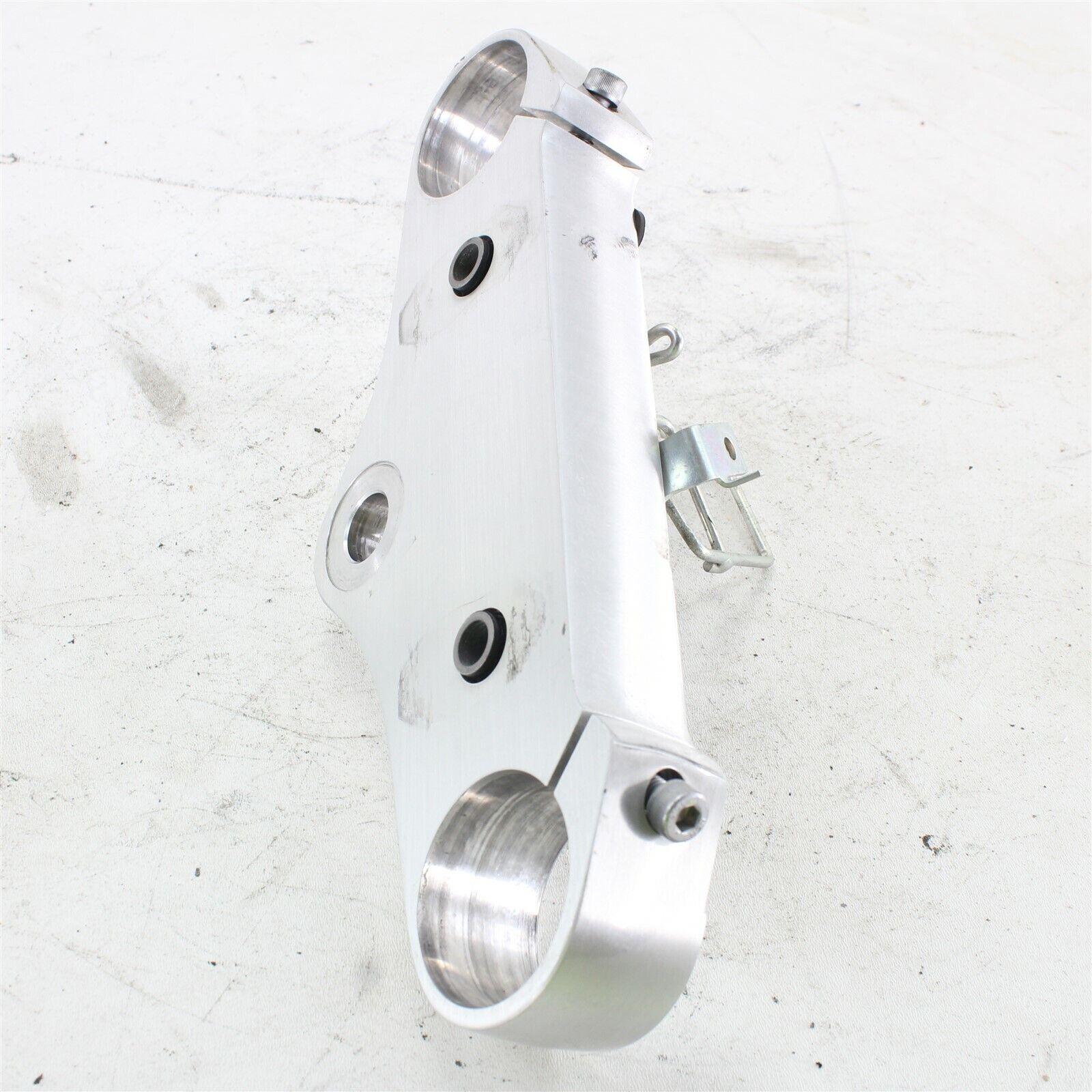 2006-2009 Suzuki Boulevard M109R VZR1800 OEM Upper Triple Tree Clamp 51311-48G00