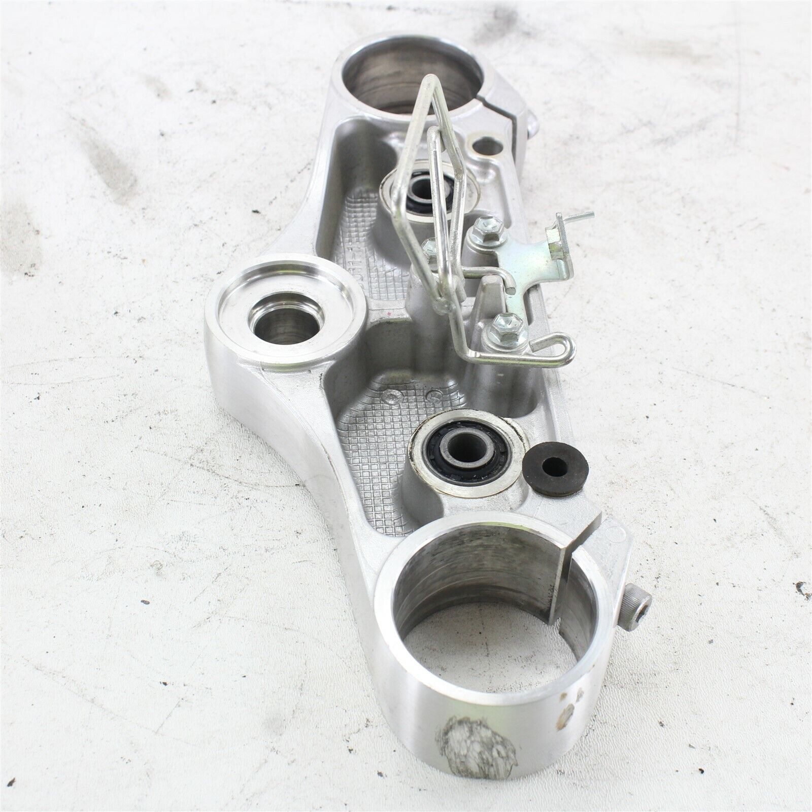 2006-2009 Suzuki Boulevard M109R VZR1800 OEM Upper Triple Tree Clamp 51311-48G00