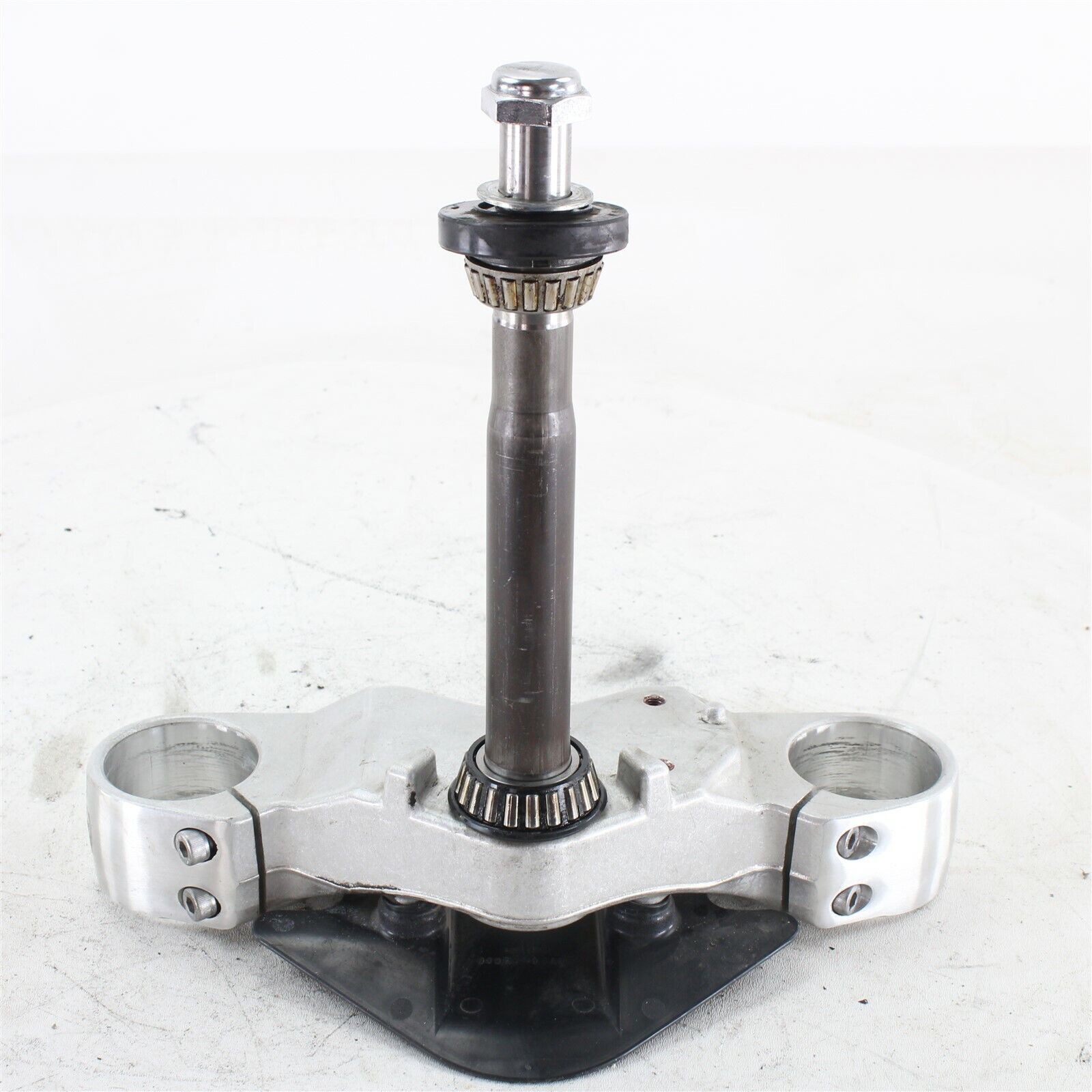 06-14 Suzuki Boulevard M109R VZR1800 OEM Lower Triple Tree Steering Stem Clamp
